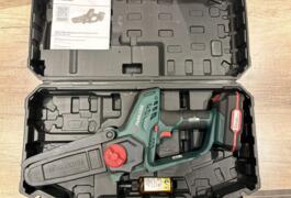 Location outil Tronçonneuse Sans-fil Parkside près de Toulon