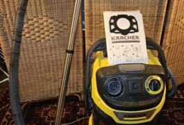 Location outil Aspirateur eau poussière Électrique Karcher près de Torreilles