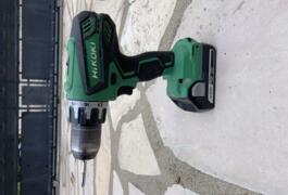 Location outil Visseuse Sans-fil Hikoki près de Joué-lès-Tours