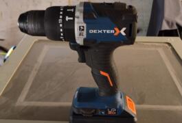 Location outil Visseuse perceuse à percussion sans fil Dexter près de Pont-Péan