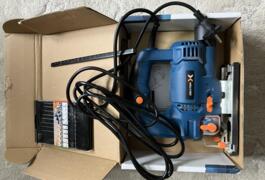 Location outil Scie sauteuse Filaire près de Neuilly-sur-Seine