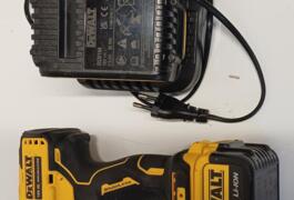 Location outil Perceuse Sans-fil Dewalt près de Thil