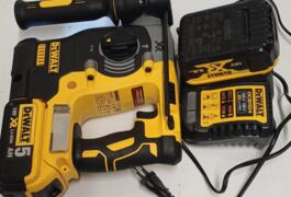 Location outil Burineur perforateur Électrique Dewalt près de Thil