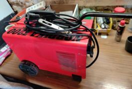 Location outil Poste à souder Électrique près de Le Boupère