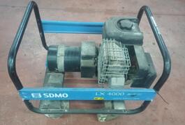 Location outil Groupe électrogène Thermique Sdmo près de La Chapelle-Saint-Luc