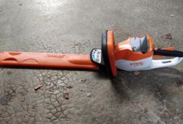 Location outil Taille haie Électrique Stihl près de Saint-Julien-du-Sault