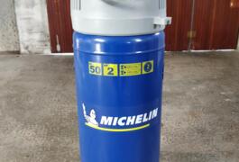 Location outil Compresseur Électrique Michelin près de Saint-Julien-du-Sault