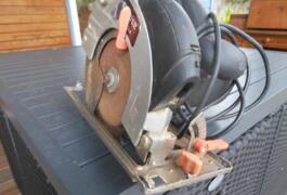 Location outil Scie circulaire Électrique près de Saint-Jean-d'Illac