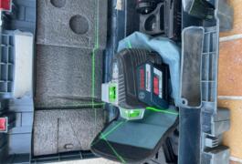 Location outil Niveau laser Bosch près de La Rochelle