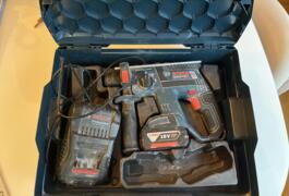 Location outil Burineur perforateur Électrique Bosch pro près de Louveciennes