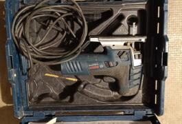 Location outil Scie sauteuse Filaire Bosch pro près de Guipry-Messac