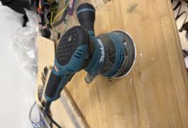 Location outil Ponceuse Électrique Makita près de Saint-Jean-de-Védas