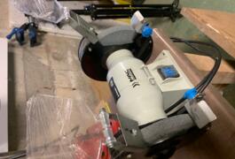 Location outil Touret à meuler Électrique Mac allister près de Montaud