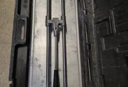 Location outil Coupe carreaux Manuel près de Feugères