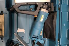 Location outil Rainureuse Électrique près de Feugères