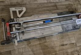 Location outil Coupe carreaux Manuel près de Vieux-Berquin