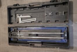 Location outil Coupe carreaux Manuel Dexter près de Labarthe-sur-Lèze