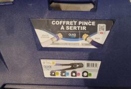 Location outil Pince à sertir Dexter près de Labarthe-sur-Lèze