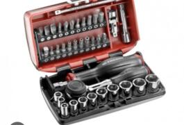 Location outil Clé à douille Coffret Facom près de Aujargues