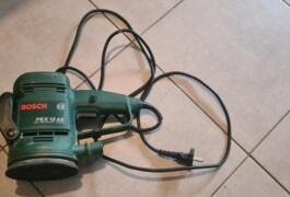 Location outil Ponceuse Électrique Bosch près de Castelnau-le-Lez