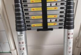 Location outil Échelle Alu près de Bron