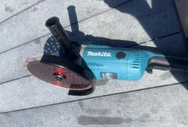 Location outil Meuleuse Électrique Makita près de Cergy