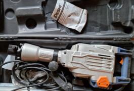 Location outil Marteau piqueur Électrique près de Auch