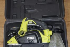 Location outil Rabot Électrique Ryobi près de Villemoisson-sur-Orge