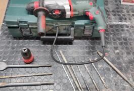 Location outil Burineur perforateur Électrique Metabo près de Orcines