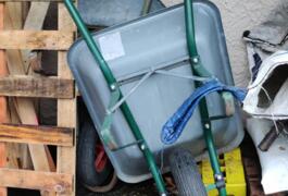 Location outil Brouette près de Orcines