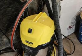 Location outil Aspirateur eau poussière Électrique Karcher près de Orcines