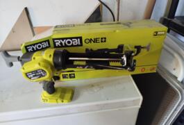 Location outil Pistolet mastic électrique Aeg près de Piseux