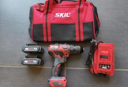 Location outil Perceuse Sans-fil Skil près de Laval-sur-Vologne