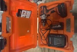 Location outil Perceuse Sans-fil Spit près de Athies