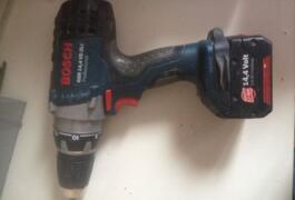 Location outil Perceuse Sans-fil Bosch pro près de Malakoff