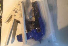 Location outil Pince près de Malakoff