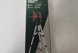 Location outil Niveau laser Parkside près de Piseux