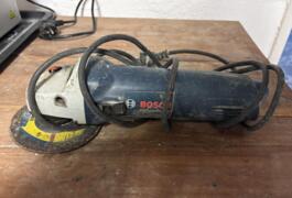 Location outil Meuleuse Électrique Bosch près de Crest