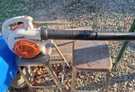 Location outil Souffleur aspirateur de feuilles Stihl près de Sens-de-Bretagne