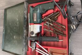 Location outil Perceuse Électrique Metabo près de Valence