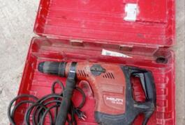 Location outil Burineur perforateur Hilti près de Saint-Maurice-l'Exil