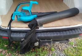 Location outil Aspirateur souffleur Électrique près de Cossé-le-Vivien