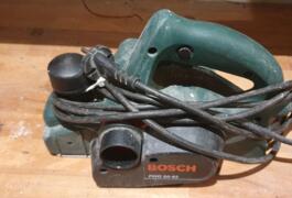 Location outil Rabot Électrique Bosch près de Antony