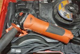 Location outil Ponceuse d'angle Électrique Hilti près de Antony