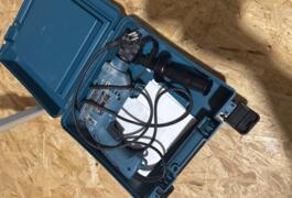 Location outil Perceuse Électrique Makita près de Dasle