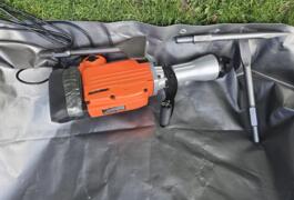 Location outil Marteau piqueur Électrique près de Ludon-Médoc