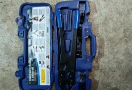 Location outil Pince à sertir Bahco près de Plateau d'Hauteville