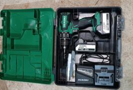 Location outil Perceuse Sans-fil Hikoki près de Plateau d'Hauteville