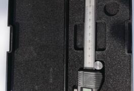 Location outil Mètre près de Ploufragan