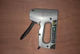 Location outil Agrafeuse Manuel Stanley près de Pau